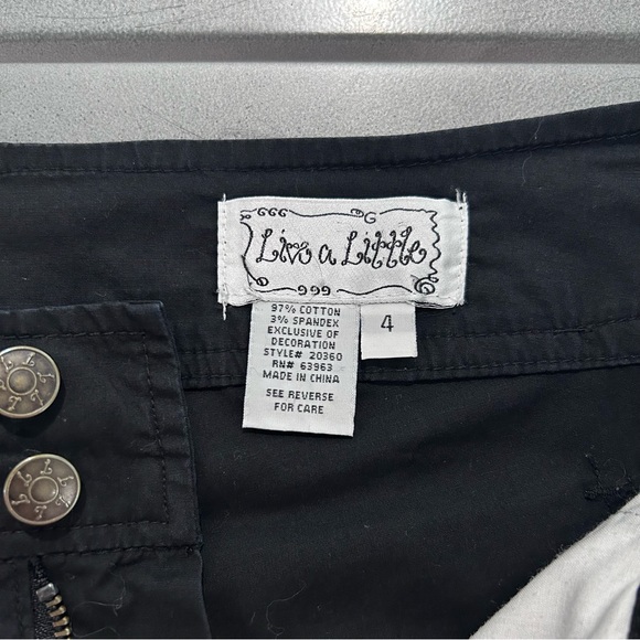 Live A Little Embroidered Cargo Crops - Picture 11 of 12